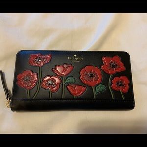 Kate Spade, Ooh la la- Lacey Poppy Wallet